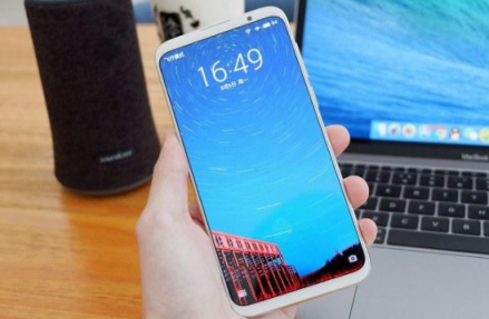 這屆iPhone真的不行了 現(xiàn)在還不如買個(gè)魅族16th劃算？