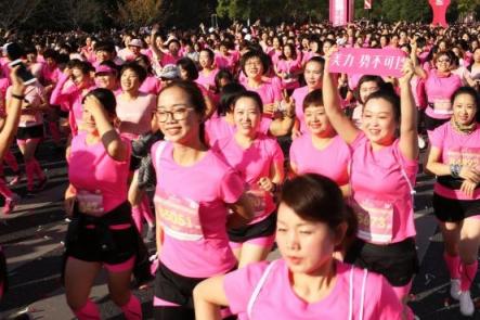 “美力 勢不可擋”—玫琳凱2018杭州國際女子馬拉松女神跑團(tuán)驚艷賽場