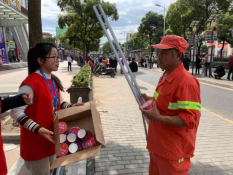 天寒心暖，蘇寧超市為一線人員送溫暖