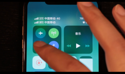 雙卡雙待實(shí)測(cè) 華為Mate 20 Pro完勝iPhone XS Max