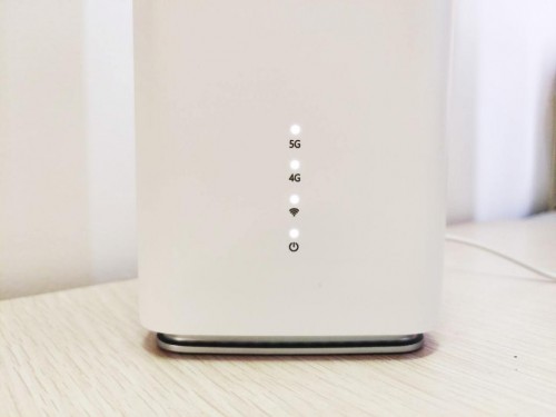 【集微拆評(píng)】OPPO 5G CPE T1評(píng)測(cè)：5G轉(zhuǎn)Wi-Fi，一張卡搞定多設(shè)備