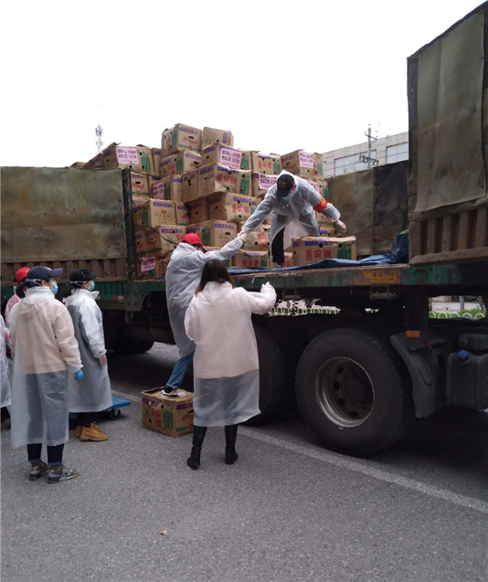 滿幫十大司機(jī)評選：滑翔傘飛行員、歌手、薩克斯手“跨界”做貨車司機(jī)