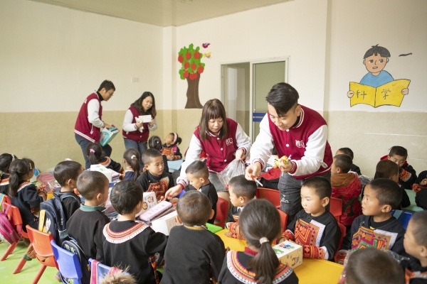 信也科技大涼山愛(ài)心幼兒園正式落成，用愛(ài)心點(diǎn)燃希望