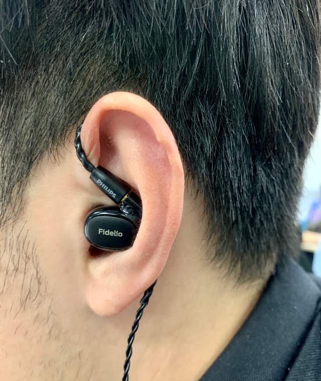 魅惑低音按摩你的耳朵，飛利浦S301HIFI圈鐵耳機評測