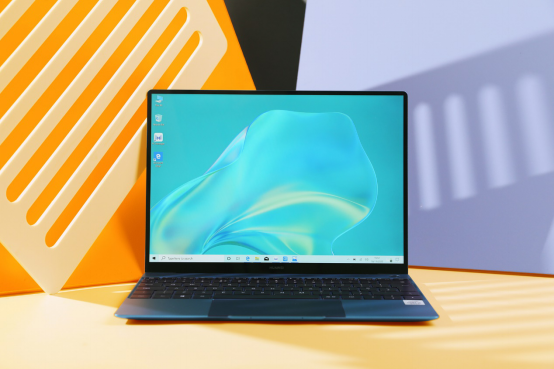 圣誕送禮攻略：華為MateBook X，一份時髦又有溫度的圣誕禮物