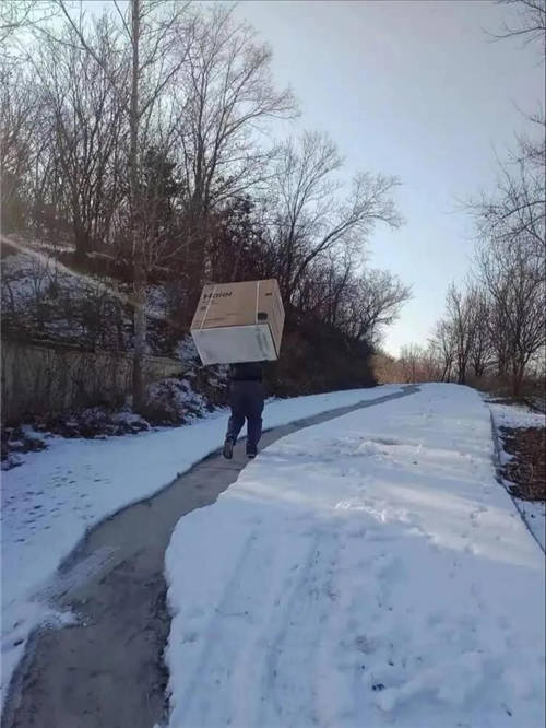 別人都在朋友圈曬雪景，海爾用戶卻曬服務(wù)溫暖