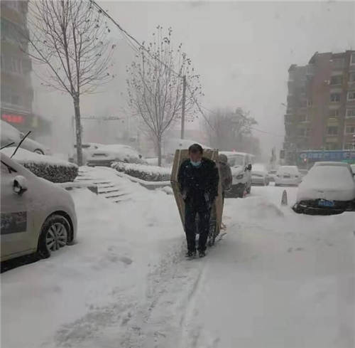 別人都在朋友圈曬雪景，海爾用戶卻曬服務(wù)溫暖