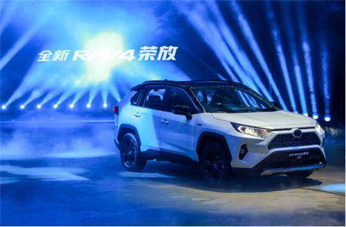 SUV如何選？“全新RAV4榮放”年輕人的不二之選！