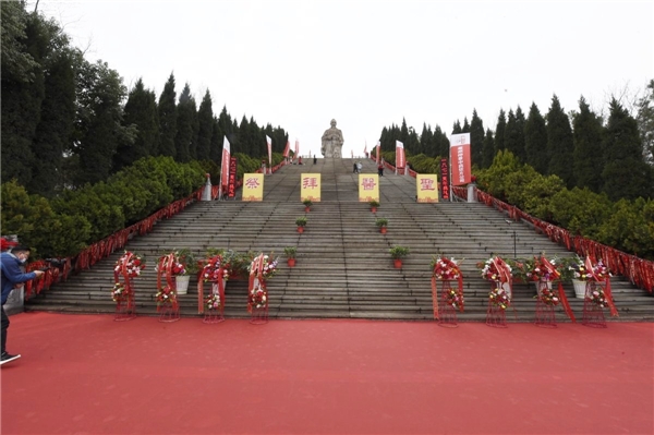 仲景宛西制藥弘揚(yáng)中醫(yī)藥文化，舉辦張仲景誕辰1871周年慶典活動(dòng)