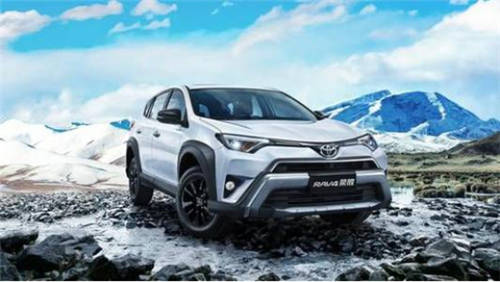 RAV4榮放雙擎版，擁有傲視同級(jí)的三種四驅(qū)系統(tǒng)