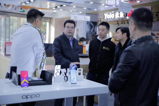 蘇寧、國美、京東之家門店排隊搶購 OPPO Find X3系列首銷火爆