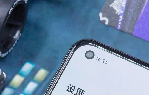 樂神機，酷炫潮爆｜楊冪代言手機千元機皇realme 真我Q3 Pro測評