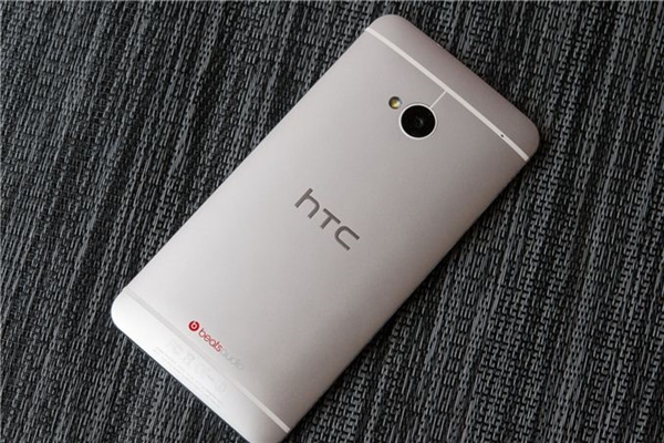 安卓經(jīng)典神機(jī)HTC M7的設(shè)計(jì)師：跳槽蘋果了