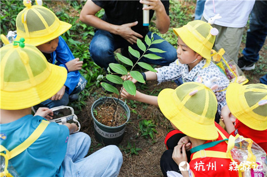 讓教育更有意義！大力智能把課堂搬進(jìn)了大自然