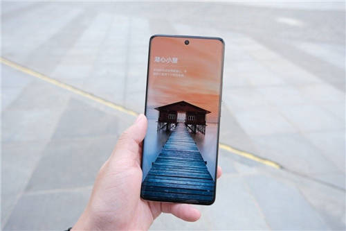 oppo reno 7有對(duì)手了 榮耀60系列彎道超車