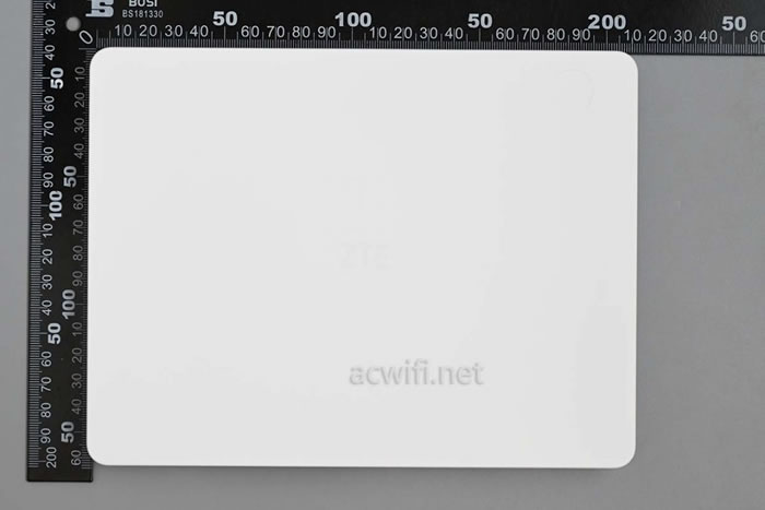 中興（ZTE）晴天墻面路由器AX3000拆機(jī)評(píng)測(cè)11.jpg