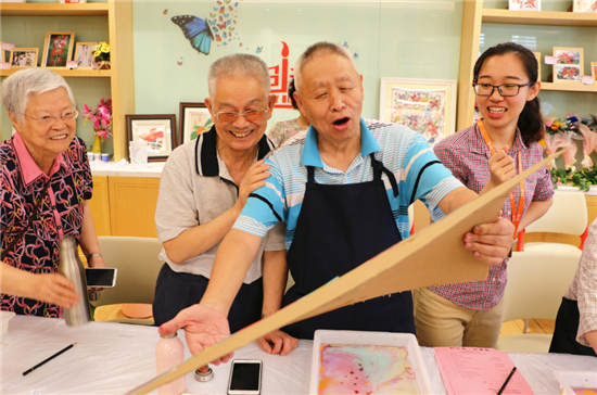 泰康之家口述史紀(jì)錄片《共和國的建設(shè)者》在京舉辦開機(jī)儀式