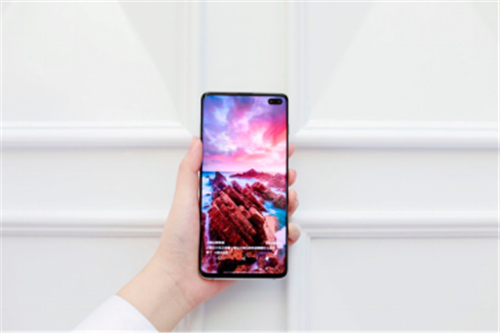 三星Galaxy S10系列銷量攀升不是沒有原因 其競爭力完全不輸華為