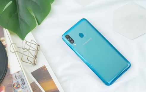 搭載后置三攝像頭，三星Galaxy A40s給你全新拍照體驗