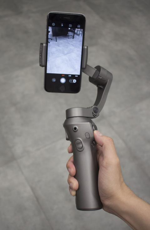 2019年熱門手機(jī)穩(wěn)定器大疆osmo mobile 2、百諾P1、智云smooth4專業(yè)測評(píng)