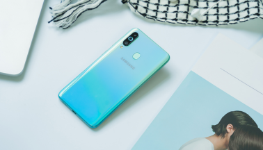 挑戰(zhàn)三星Galaxy A60元?dú)獍?？realme X或許還差點(diǎn)實(shí)力