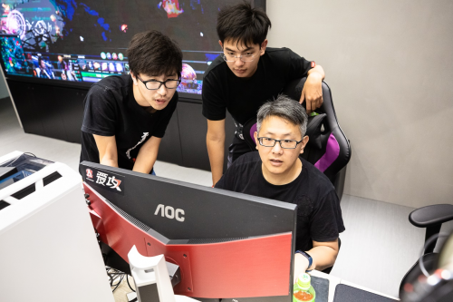 DOTA2 TI9粉絲齊聚，AGON愛攻綻放光彩！