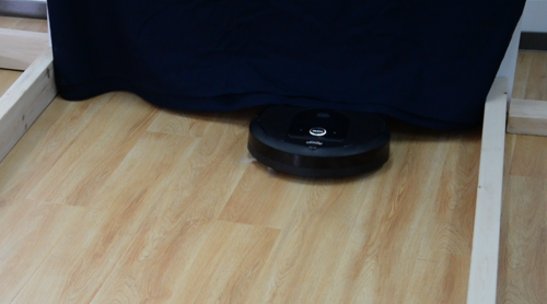 熱門掃地機(jī)對(duì)比橫評(píng) iRobot Roomba i7高端機(jī)到底好在哪