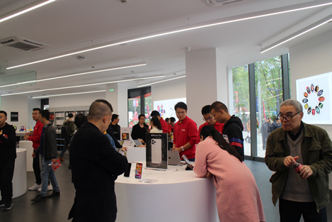 老果粉體驗京東電器超級體驗店Apple區(qū)：產(chǎn)品全、體驗好、服務(wù)棒