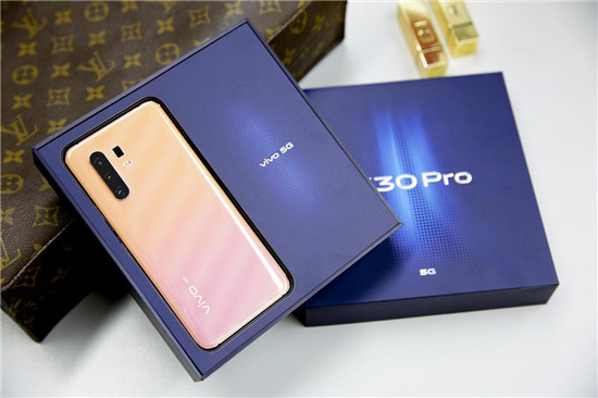 vivo X30 Pro開箱體驗！專業(yè)影像旗艦+高顏值外觀，滿足你眾多期望