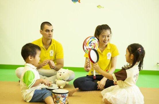 芭迪熊親幼館：托育發(fā)展注重三大核心建設